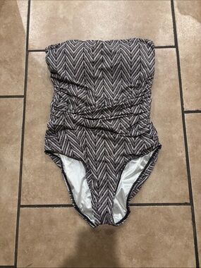 Victoria’s Secret Printed Pink & Black One Piece Bathing Suit